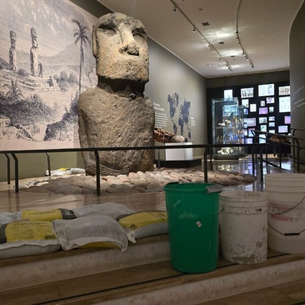 Interior del Museo Arqueológico de La Serena tras las filtraciones provocadas por el sistema frontal.