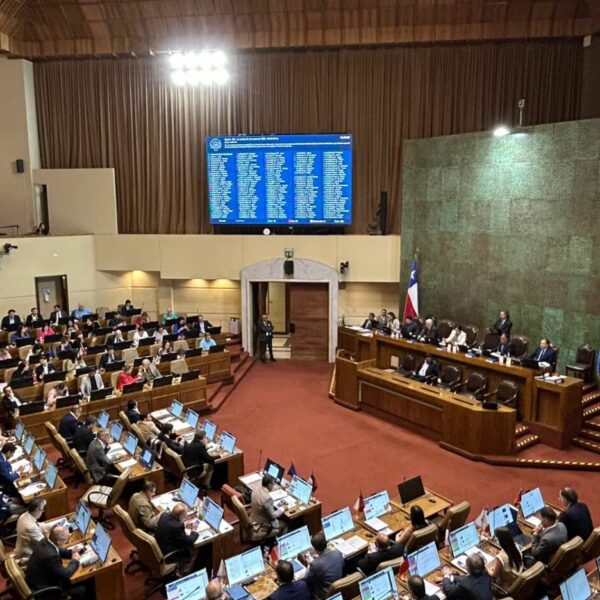 Oposición acusa al Gobierno de cerrarse al diálogo por compensación municipal de la Megarreforma