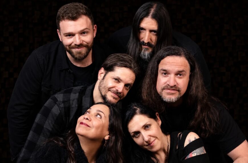 Crisálida e Hidalgo convierten una noche de rock progresivo en un asunto de familia