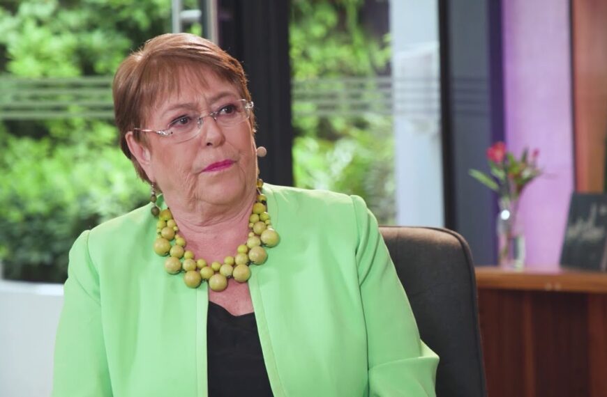 Bachelet nuevamente dice «paso» y pone&hellip;