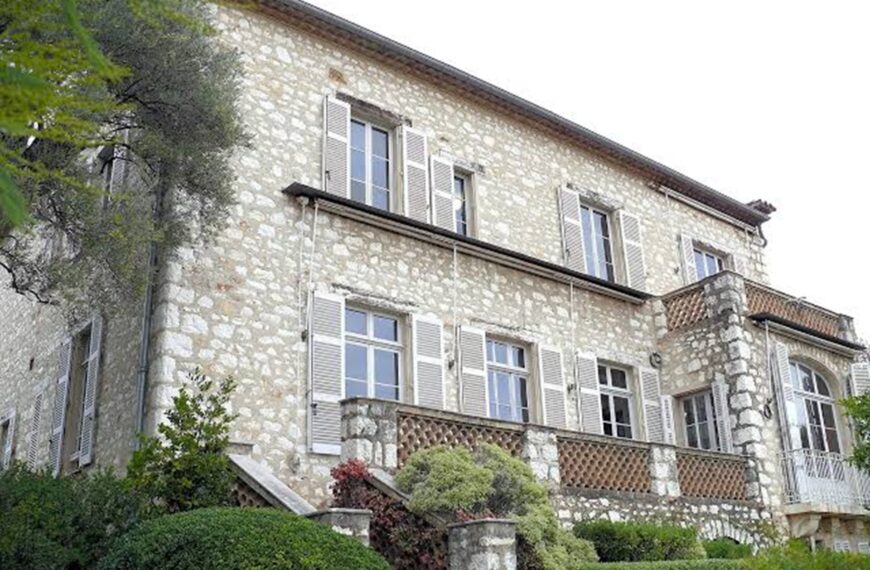 Cinco minutos y dos Renoir desaparecidos: el audaz robo que golpea a Francia