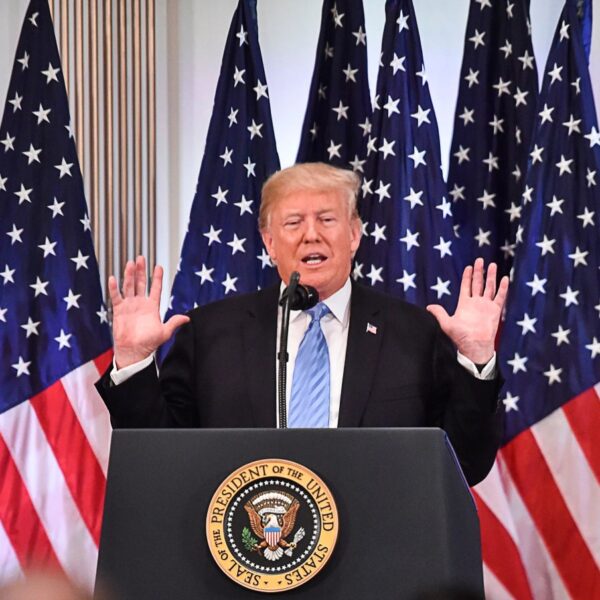 Las cámaras se apagan para Trump: gigantes de la TV se rebelan contra el&hellip;