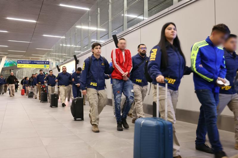 Chile supera las 1.800 expulsiones de extranjeros y refuerza&hellip;
