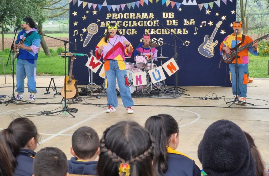 Recreos con música en vivo llevan artistas chilenos a colegios de O’Higgins