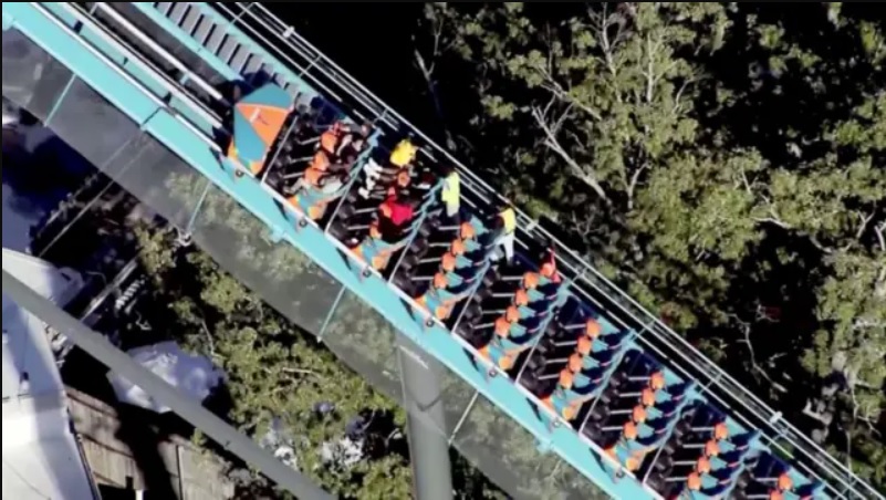 Tragedia en montaña rusa de EE.UU.: un muerto y cuatro heridos tras accidente en Six Flags